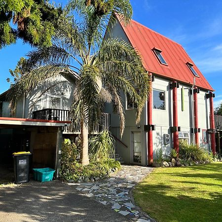 Cooks Beach Holiday Home Dış mekan fotoğraf